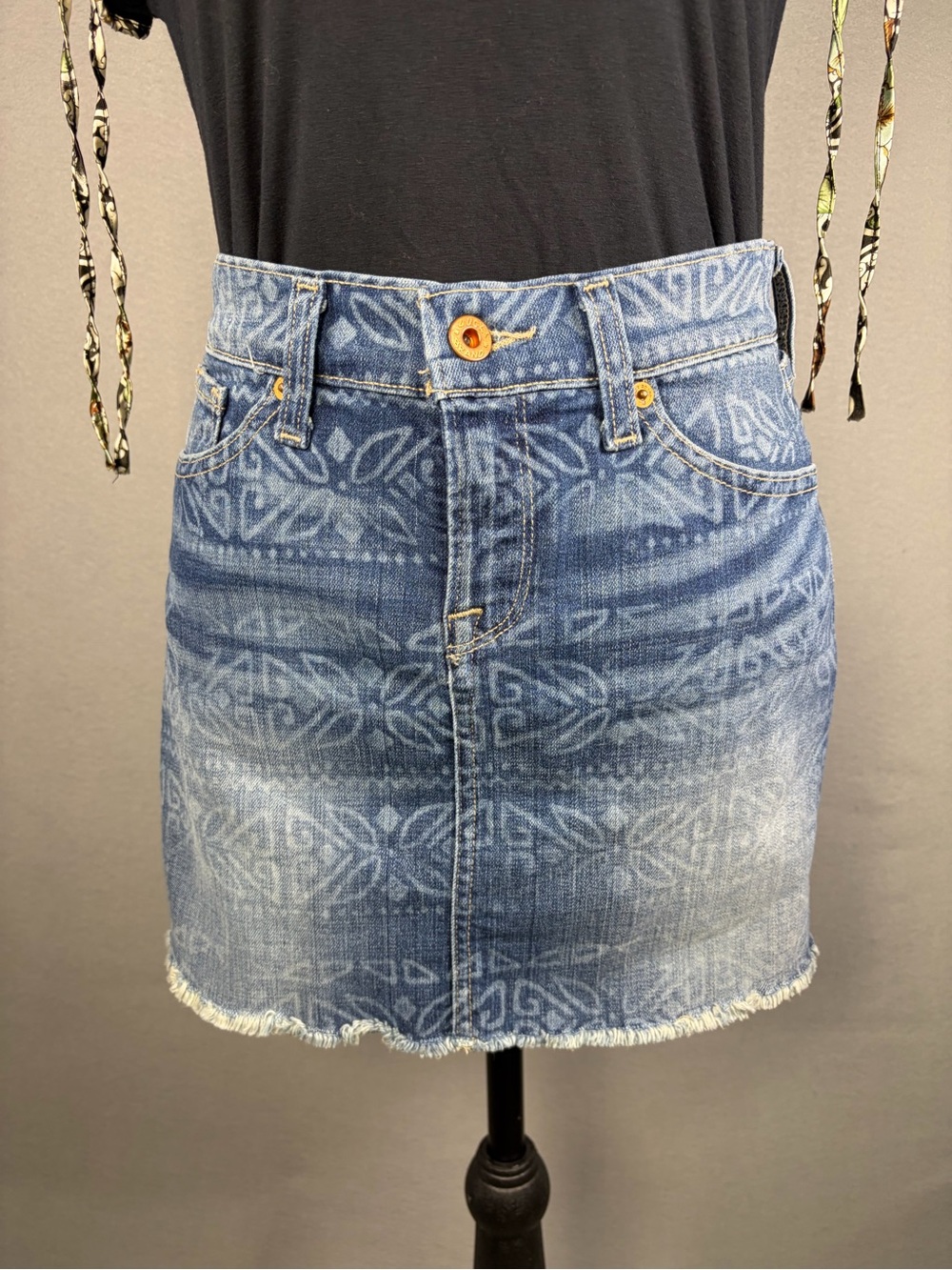 Lucky Brand Blue Patterned Denim Mini Skirt